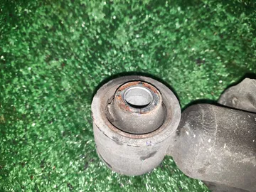 СТОЙКА НА TOYOTA AVENSIS AZT251 2AZ-FSE