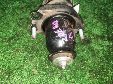 СТОЙКА НА TOYOTA COROLLA FIELDER ZRE142G 2ZR-FE