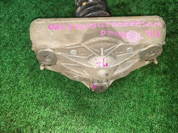 СТОЙКА НА VOLKSWAGEN TOUAREG 7LA AXQ