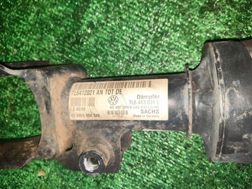 СТОЙКА НА VOLKSWAGEN TOUAREG 7LA AXQ