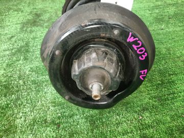 СТОЙКА НА MERCEDES-BENZ C180 W203 271946