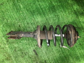 СТОЙКА НА MITSUBISHI AIRTREK CU2W 4G63