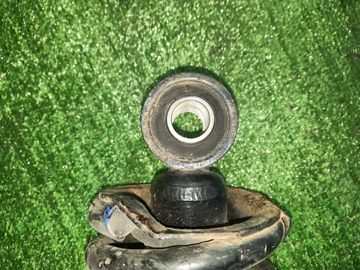 СТОЙКА НА NISSAN LIBERTY RNM12 QR20DE