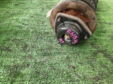 СТОЙКА НА NISSAN SUNNY FNB15 QG15DE