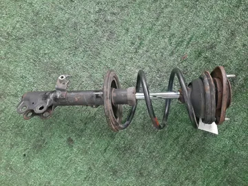 СТОЙКА НА TOYOTA COROLLA NZE121 1NZ-FE