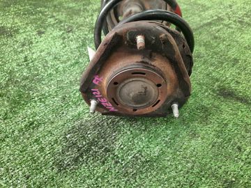 СТОЙКА НА TOYOTA COROLLA NZE121 1NZ-FE