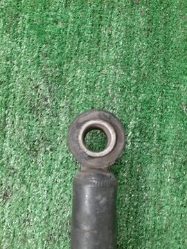 СТОЙКА НА TOYOTA COROLLA NZE121 1NZ-FE