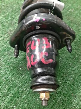 СТОЙКА НА HONDA CIVIC EU3 D17A