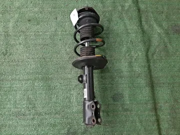 СТОЙКА НА TOYOTA COROLLA  AXIO ZRE142 2ZR-FE