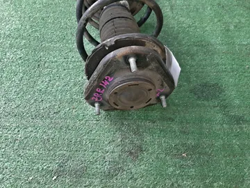 СТОЙКА НА TOYOTA COROLLA  AXIO ZRE142 2ZR-FE