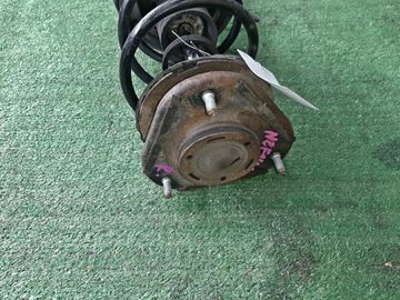 СТОЙКА НА TOYOTA COROLLA  AXIO NZE141 1NZ-FE