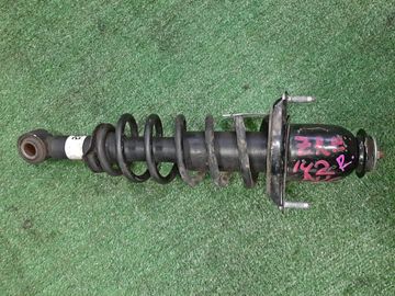 СТОЙКА НА TOYOTA COROLLA  AXIO ZRE142 2ZR-FE