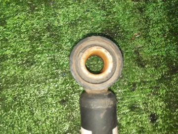 СТОЙКА НА TOYOTA COROLLA  AXIO ZRE142 2ZR-FE