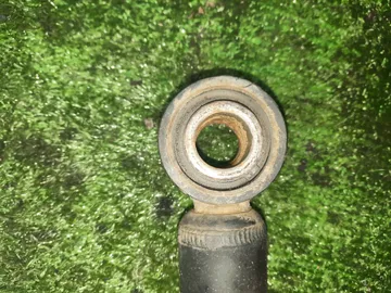 СТОЙКА НА TOYOTA COROLLA  AXIO ZRE142 2ZR-FE