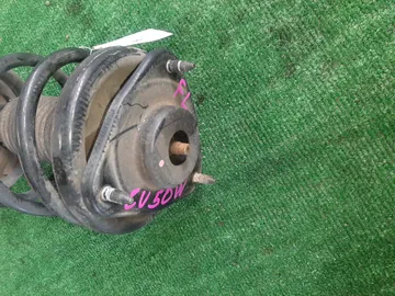 СТОЙКА НА MITSUBISHI AIRTREK CU5W 4G69