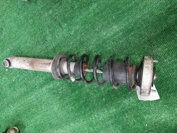 СТОЙКА НА BMW 520I E60