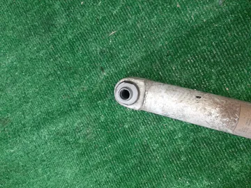 СТОЙКА НА BMW 520I E60