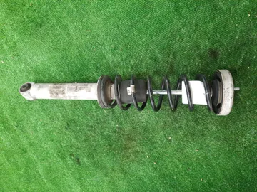 СТОЙКА НА BMW 520I E60