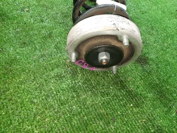 СТОЙКА НА BMW 520I E60