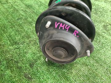 СТОЙКА НА SUBARU LEVORG VM4 FB16