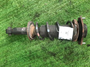 СТОЙКА НА SUBARU LEVORG VM4 FB16