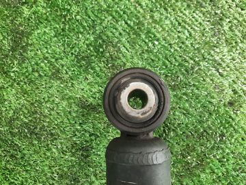 СТОЙКА НА SUBARU LEVORG VM4 FB16