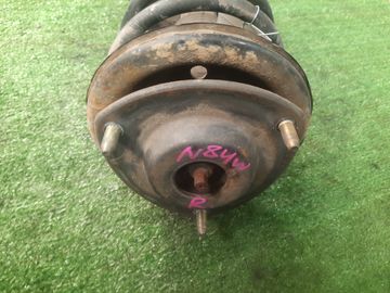 СТОЙКА НА MITSUBISHI CHARIOT GRANDIS N84W 4G64