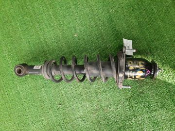 СТОЙКА НА TOYOTA COROLLA  AXIO ZRE142 2ZR-FE