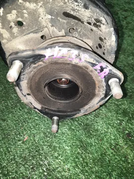 СТОЙКА НА NISSAN LAUREL HC35 RB20DE