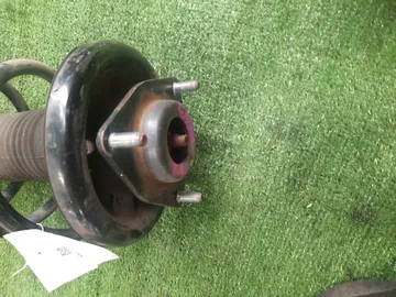 СТОЙКА НА MITSUBISHI RVR GA3W 4B10