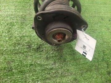 СТОЙКА НА VOLKSWAGEN TIGUAN 5N1