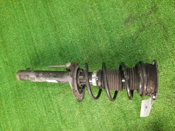 СТОЙКА НА VOLKSWAGEN GOLF 5G1