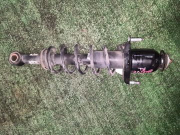 СТОЙКА НА TOYOTA COROLLA  AXIO ZRE142 2ZR-FE