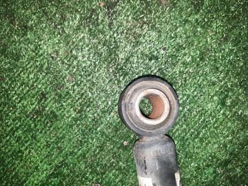 СТОЙКА НА TOYOTA COROLLA  AXIO ZRE142 2ZR-FE