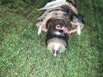 СТОЙКА НА MITSUBISHI RVR GA3W 4B10