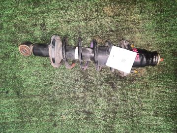 СТОЙКА НА HONDA CIVIC EU1 D15B