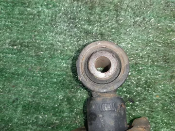 СТОЙКА НА TOYOTA COROLLA  AXIO ZRE144 2ZR-FE