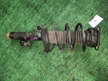 СТОЙКА НА MAZDA AXELA BK5P ZY-VE