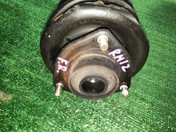 СТОЙКА НА NISSAN LIBERTY RM12 QR20DE