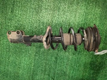 СТОЙКА НА NISSAN NV200 VM20 HR16DE