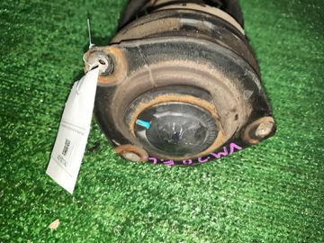 СТОЙКА НА NISSAN NV200 VM20 HR16DE