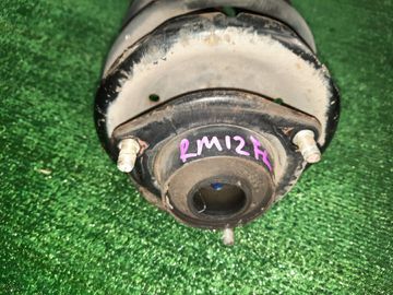 СТОЙКА НА NISSAN LIBERTY RM12 QR20DE