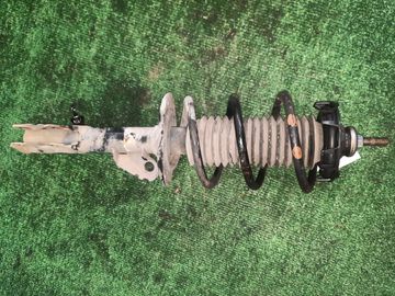 СТОЙКА НА HONDA FIT GD1 L13A