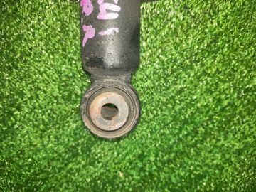 СТОЙКА НА HONDA CIVIC EU1 D15B