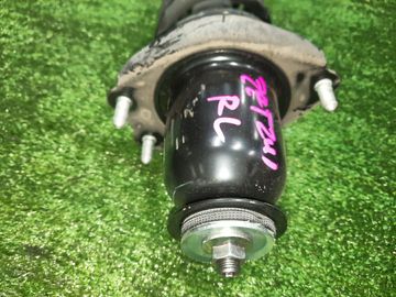 СТОЙКА НА TOYOTA CALDINA ZZT241W 1ZZ-FE