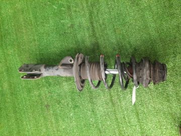 СТОЙКА НА TOYOTA AQUA NHP10 1NZ-FXE