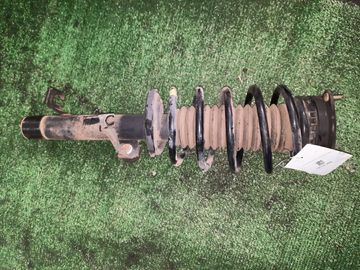 СТОЙКА НА MAZDA DEMIO DY5W ZY-VE