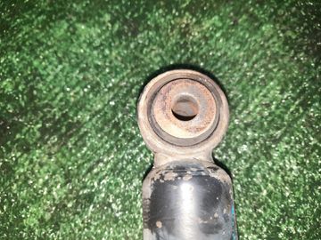 СТОЙКА НА HONDA CIVIC EU1 D15B