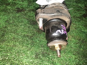 СТОЙКА НА MITSUBISHI OUTLANDER CW5W 4B12