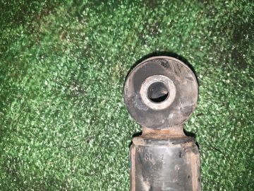 СТОЙКА НА MITSUBISHI OUTLANDER CW5W 4B12